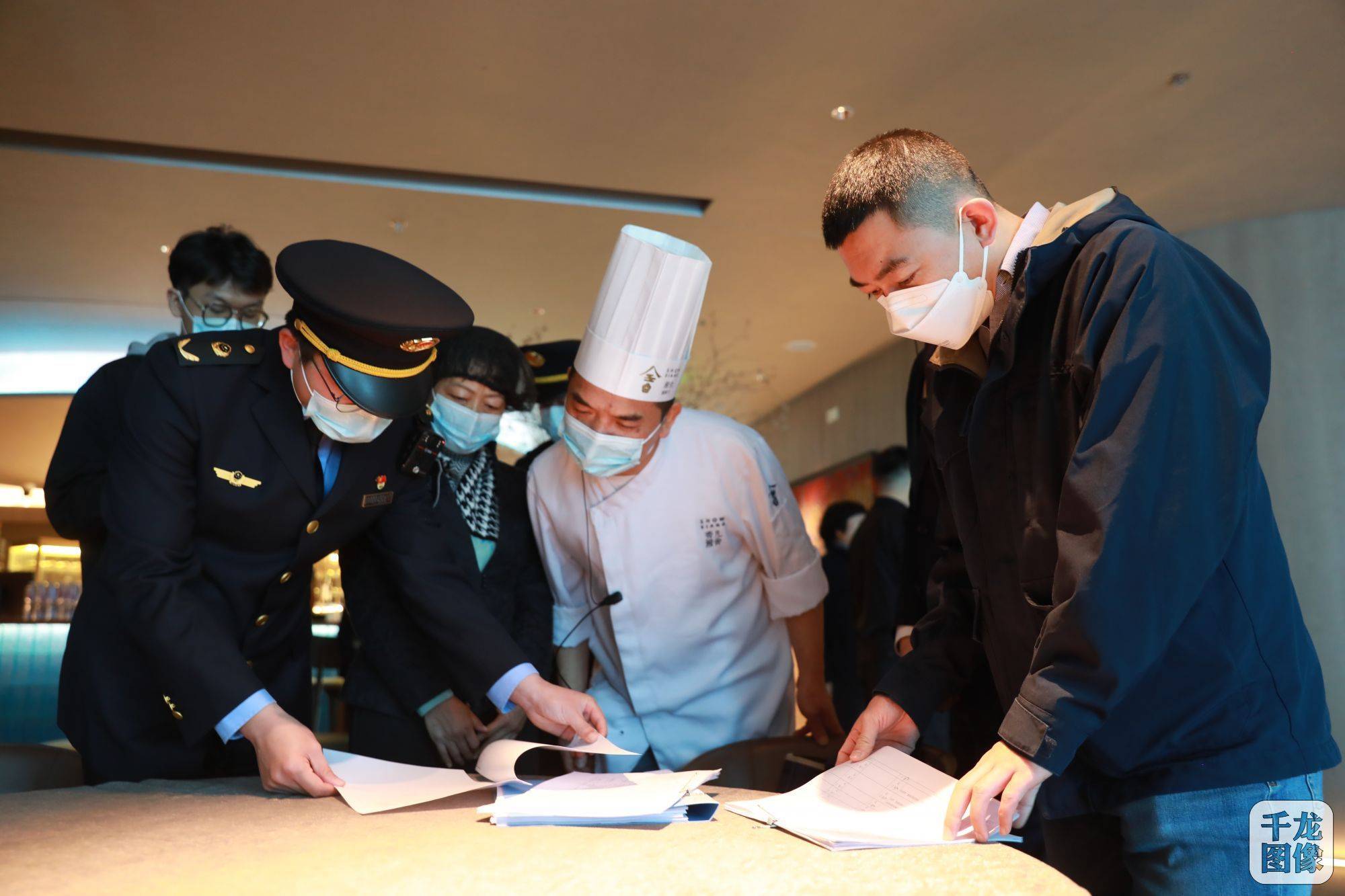 海淀区市场监管局多措并举，强化美食城与网络餐饮服务监管