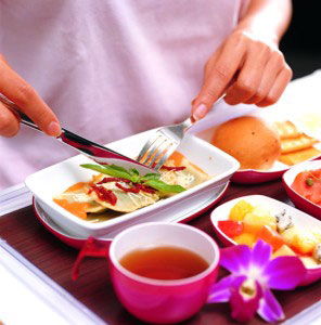 空中美味 国外航空公司的云端餐饮较量
